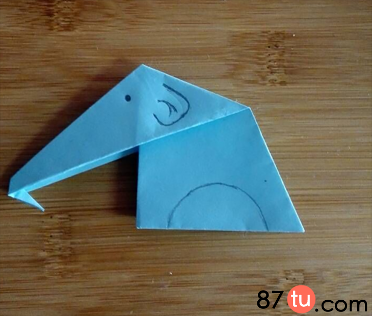 大象折纸步骤图，如何做一只可爱的大象手工折纸（儿童亲子手工简易大象折纸图解教程）