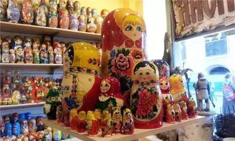 紫金多少钱一克市场价，紫金价格每克多少钱（尼基金珠宝帮您分辨俄罗斯紫金和彩金的区别）