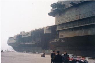 瓦良格号航母回国历程，瓦良格号航母购买真相（中国人应牢记这段自强的历史）