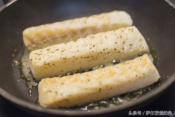 银雪鱼活鱼图片(宝妈们青睐的银鳕鱼) - 去钓鱼