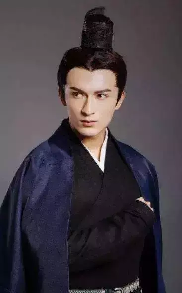 凤玄宫殇讲的啥，凤玄宫殇（3.0分这么雷剧很久没见到了）