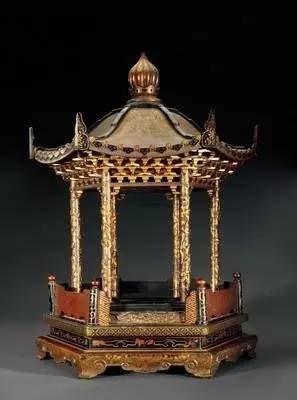 如何摆放佛龛的位置，佛龛摆放位置方向（佛龛：神灵栖居之所<二>）