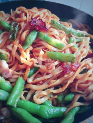 家常焖面，生面条焖面的做法大全（豆角焖面的做法步骤）