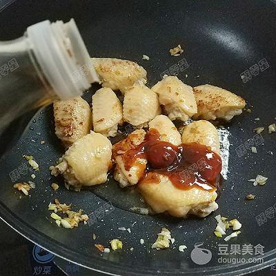 蚝油鸡翅的做法，蚝油鸡翅的做法烤箱（蚝油鸡翅图片）