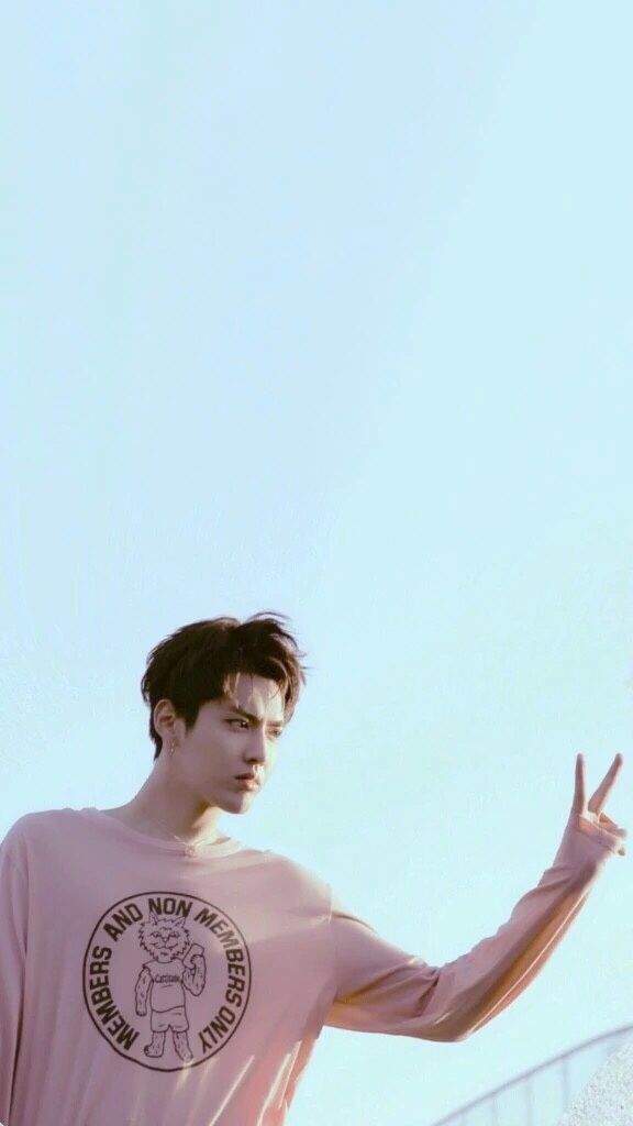 吴亦凡高清图片   凡，此生挚爱゜，此生至爱和此生挚爱（吴亦凡高清壁纸来袭）