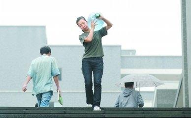 桶装水利润(开桶装水店一般需要多少钱)