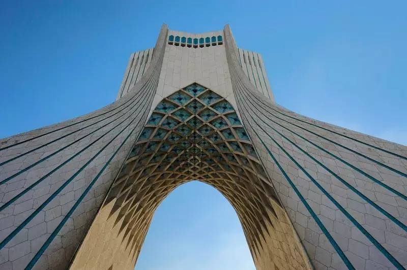 伊朗摄影旅游团为您带来伊朗摄影旅游攻略，伊朗旅游胜地（作品展示丨第115期：夏岐泓）