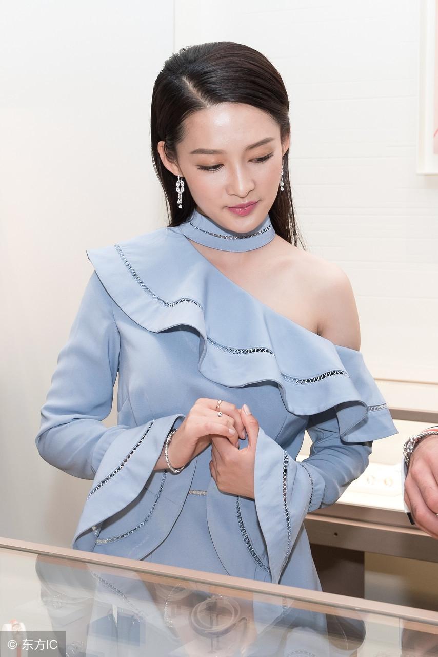 情满雪阳花李沁