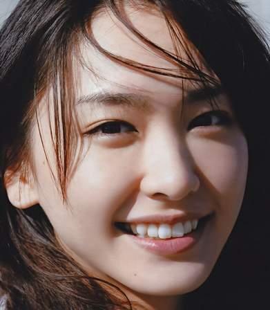 女星因出家而隐退,性感天后甘愿当农妇,新垣结衣累到极限喊停工