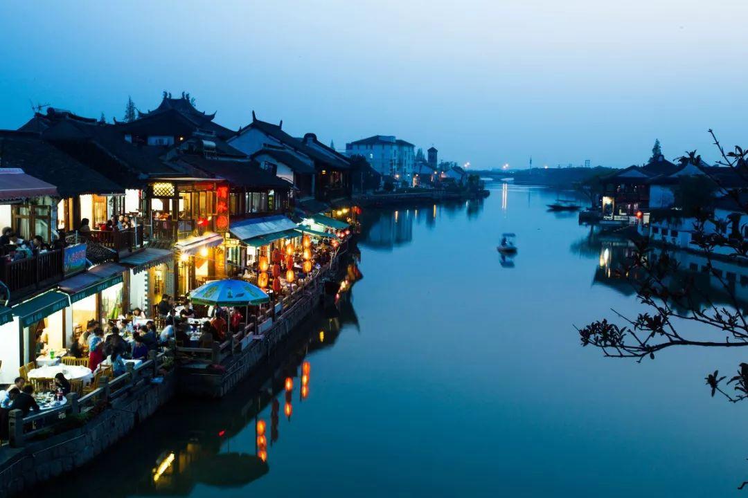 羊驼为什么叫草泥马,羊驼叫草泥马的原因(叫三月烟雨飘摇的江南) 羊驼为什么叫草泥马,羊驼叫草泥马的原因(叫三月烟雨飘摇的江南)