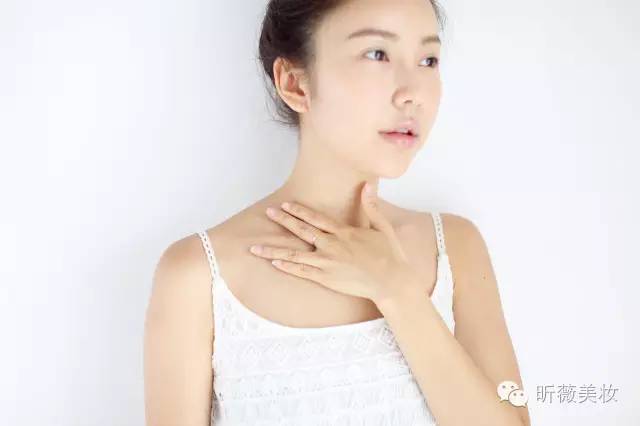 梦妆魔幻活力按摩霜，夜间保养小妙招（那你一定要试试这个）