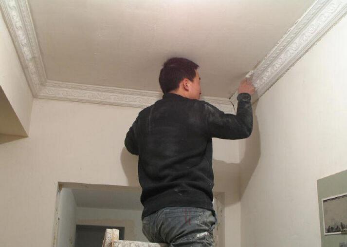 装修中安装石膏线的注意事项你都知道吗，装修中安装石膏线的注意事项你都知道吗（这才是石膏线的正确安装方式）