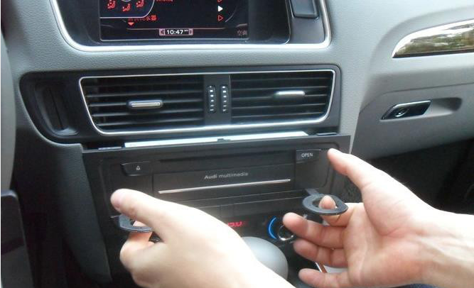 车上蓝牙的英文怎么写，车上的蓝牙的英文（那些常见的汽车合法改装）