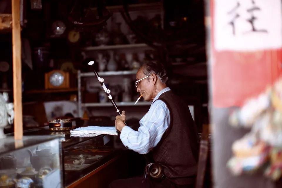 羊驼为什么叫草泥马，羊驼叫草泥马的原因（叫三月烟雨飘摇的江南）