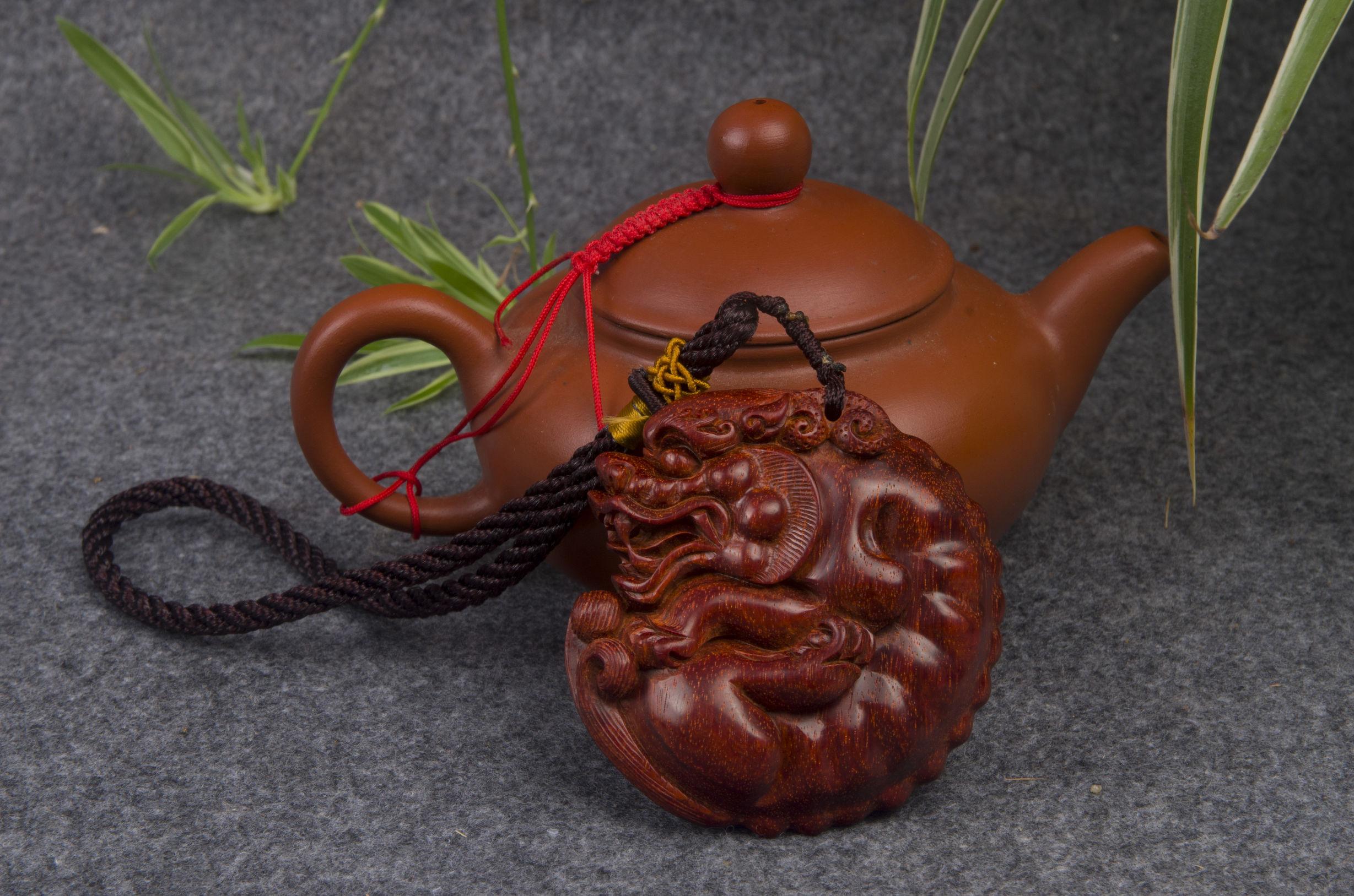 貔貅手链的寓意，黄金貔貅手链的寓意（紫檀貔貅挂件：寓意明了）