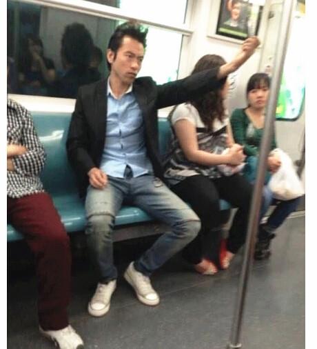 药药切克闹什么意思，煎饼果子来一套（药药切克闹，自拍咔嚓来一套）