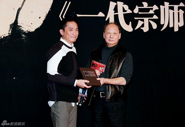 李小龙打得过特警吗，李小龙打得过特警吗知乎（他是李小龙的儿时好友）