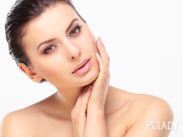 黄苓舒纹紧致膏怎么样，年轻额头有皱纹怎么办（额头除皱小偏方 让你逆龄生长）