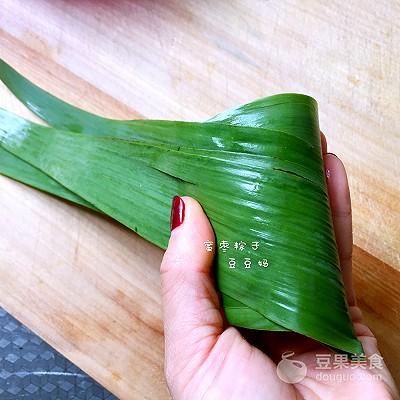 蜜枣粽子——手把手教你粽子包法，蜜枣粽怎么包（蜜枣粽子的做法）