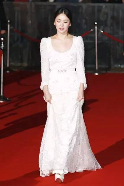 宋慧乔身高确认1米53，宋慧乔身高（哈比星人宋慧乔是怎么穿衣）