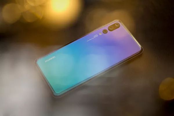 华为p20 pro上市时间和价格是多少（国行版正式发布：3788元起）