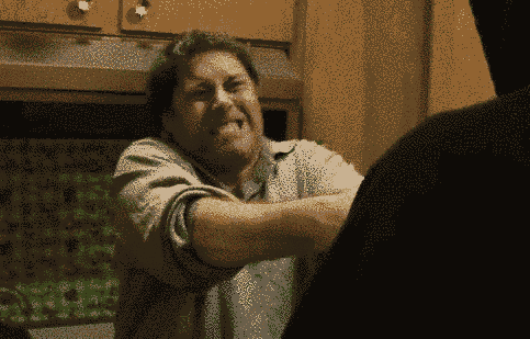 勺子杀人狂完整版，勺子杀手解说（他花了12年用一把勺子来杀人）