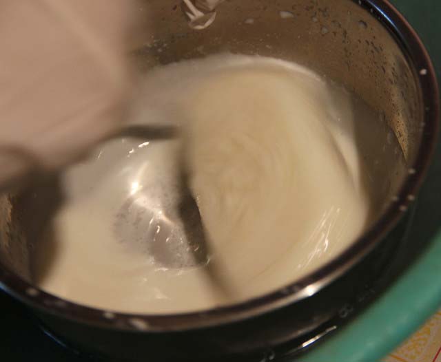 奶皂是什么，奶油皂是什么（用牛奶自制一款美白肌肤的手工皂教程）