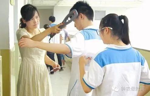 符合高考的手表，上海高考延期一个月（高考考场上只允许佩戴这几种腕表）