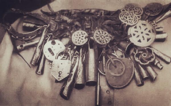 萨满宗教的起源，萨满教的起源与传承（草原上古老而神秘的萨满宗教）