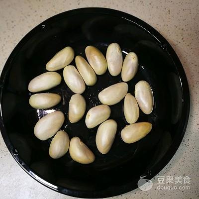 菠萝蜜核的吃法(第一次吃菠萝蜜怎么吃)插图(2)