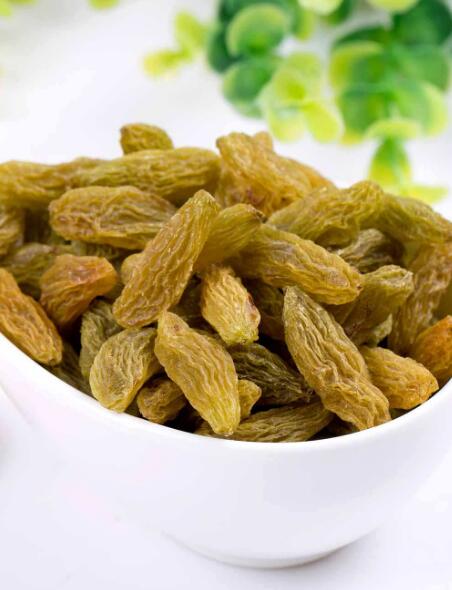 葡萄干上火吗,葡萄干上火吗,长痘可以吃吗(葡萄干能治痔疮吗)