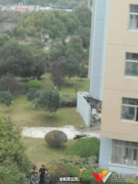 江西科技学院宿舍，江西科技学院2022年各个专业学费详情（江西一高校学生坠楼身亡）