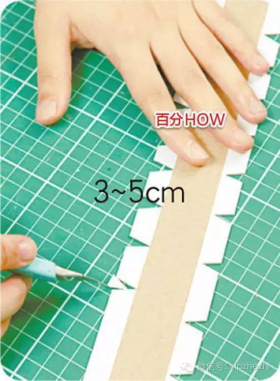 如何用手工纸制作钟表，怎么用纸制作钟表（纸箱瓦楞纸千万别扔掉,达人教你怎么做花瓣时钟）