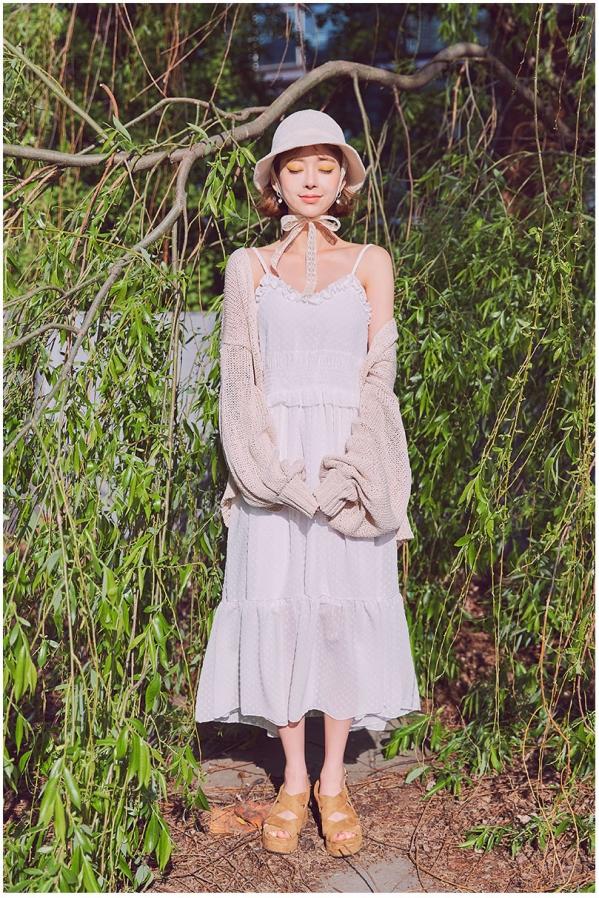 白衣服染上铁锈怎么处理才能去掉，白衣服上的铁锈怎么去除小窍门（白色针织衫变黄怎么洗）