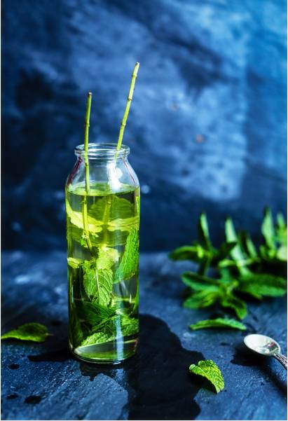 冰糖浆的熬制方法，冰糖怎样熬制糖浆（一个月都不用再买那些满满添加剂的冰镇饮料了）