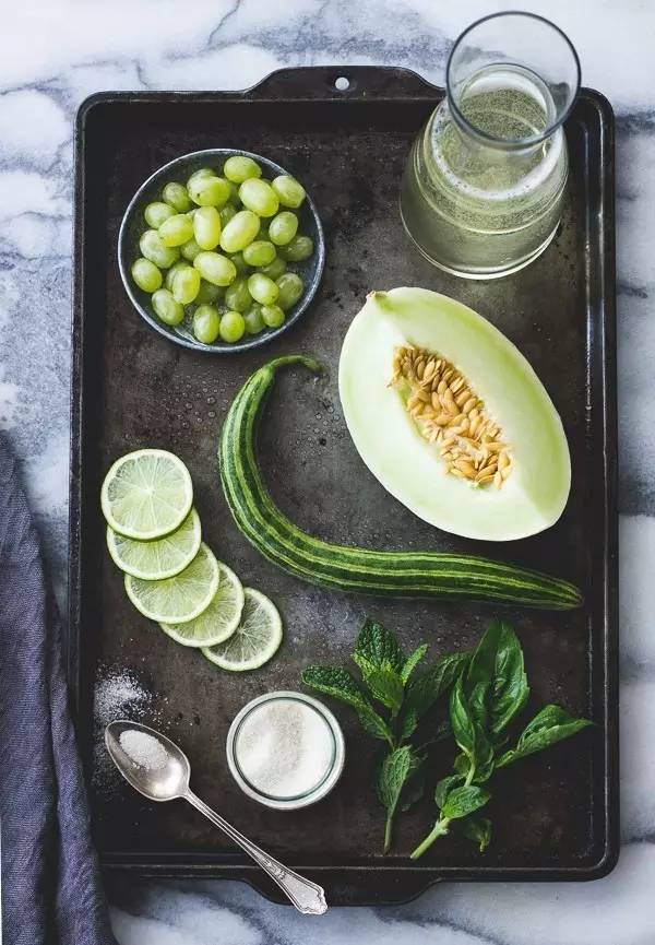 冰糖浆的熬制方法，冰糖怎样熬制糖浆（一个月都不用再买那些满满添加剂的冰镇饮料了）