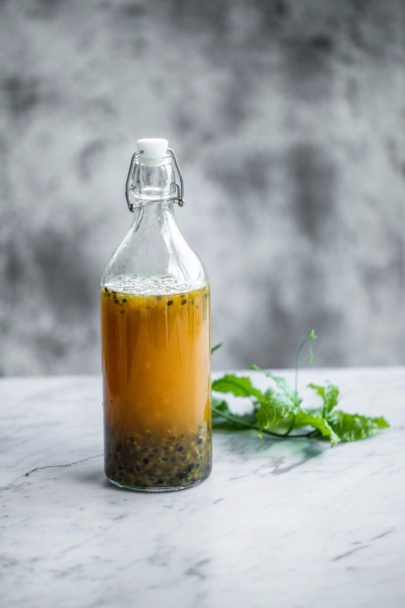 冰糖浆的熬制方法，冰糖怎样熬制糖浆（一个月都不用再买那些满满添加剂的冰镇饮料了）