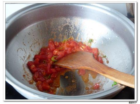 土豆面条怎么做，炒面条的家常做法视频（蕃茄土豆面条）