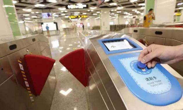 怎样坐地铁流程，怎样坐地铁（这些知识你还不知道明天怎么坐地铁）