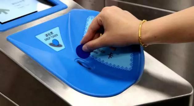 怎样坐地铁流程，怎样坐地铁（这些知识你还不知道明天怎么坐地铁）