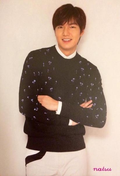 李敏镐/林允儿类型:剧情/爱情/短片剧情简介:这是韩国偶像明星李敏镐