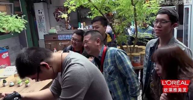 说声再见心盘起缠绵眷恋千百般，缠绵眷恋千百般是什么歌词（不跟MC互动的汪星人不是好嘉宾）