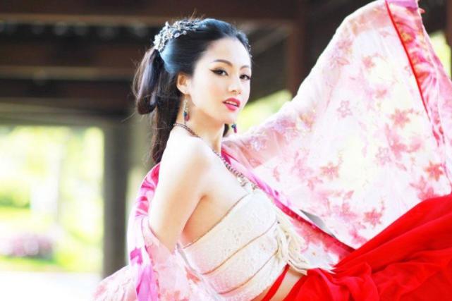 隋唐英雄陈慧儿扮演者,隋唐英雄2女演员(豪门千金投资香港三级片)