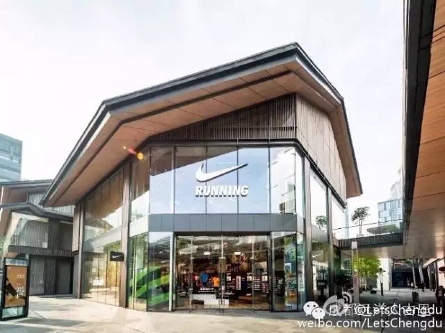 三宅一生官方旗舰店，三宅一生官方旗舰店女装（成都新开了那么多超棒的旗舰店）