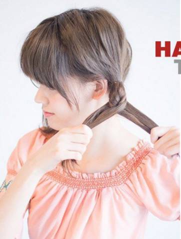 鱼骨辫的编法图解，怎么编鱼骨辫（10步DIY清新可爱双鱼骨辫）