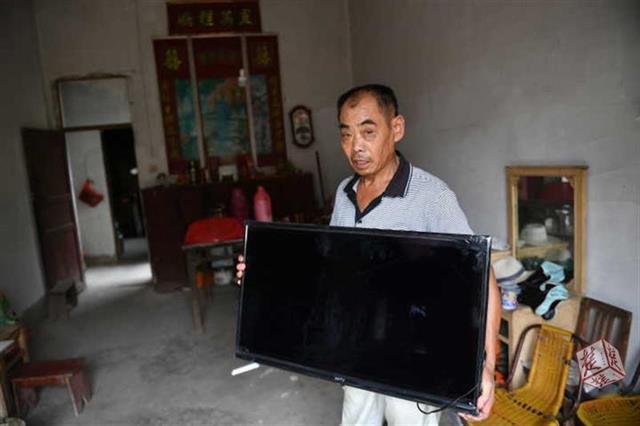 新洲家电维修 江汉区“维修哥”百件家电免费送孤残