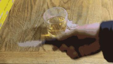 白醋和小苏打清洗洗衣机顺序，白醋和小苏打清洗洗衣机顺序视频（洗衣机里倒点这个）