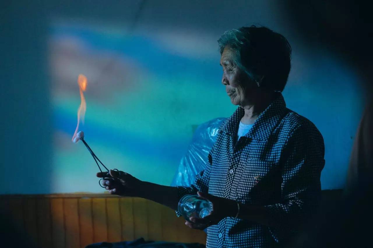 茉莉花歌词，茉莉花歌词完整版原唱（唱给你一首《小茉莉》）