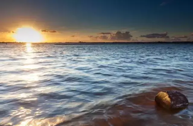 日照的海是什么海，日照那边的海是什么嗨（游记丨日照的海）