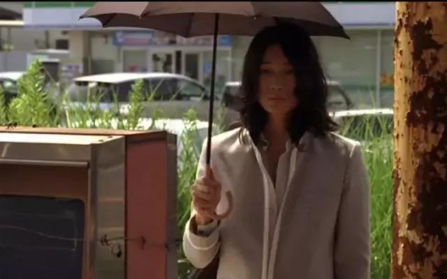 top 6 漆原凌战斗力82 防御力60 统御力60第二部出场撑一把黑伞屌爆